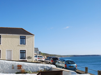 Porthleven Harbour Cottages