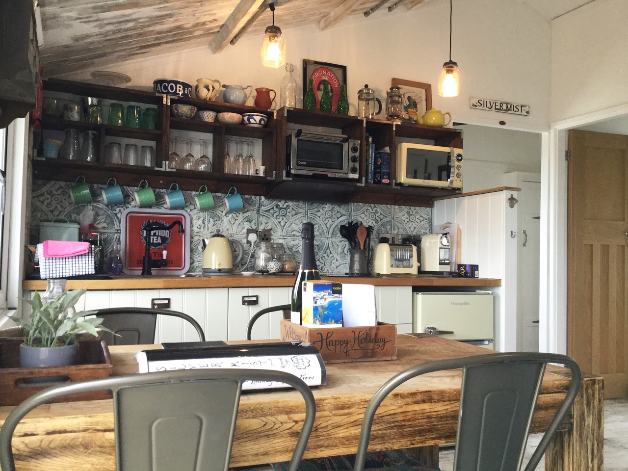 Silver Mist Kitchen and Dining Area